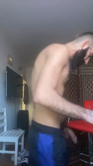 Arab_macho3  08-11-2021